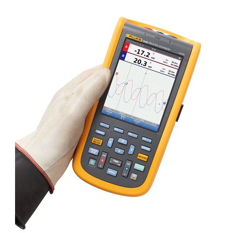 Промисловий портативний осцилограф FLUKE 124B/EU/S (4755975) Прев'ю 2